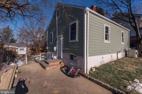 4506 Clearfield Rd, Silver Spring MD 20906-4614 exterior