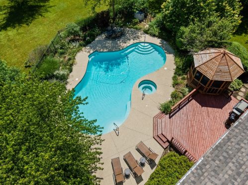 3001 Farner Ct, Bannockburn IL  60015-1646 exterior