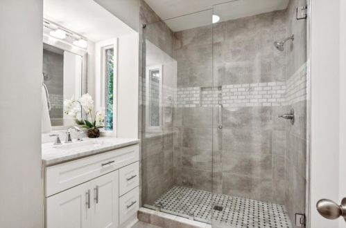 570 Elden Dr, Atlanta GA  30342-2036 exterior