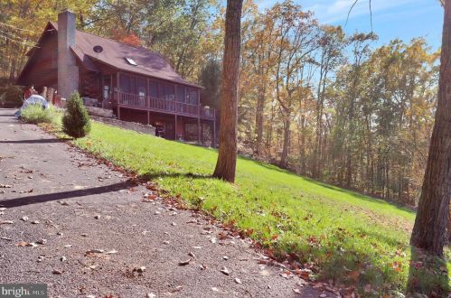 659 Grimes Golden Rd, Linden, VA 22642-6310