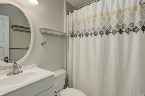 4895 Pennsylvania St, Englewood CO 80113-6920 exterior