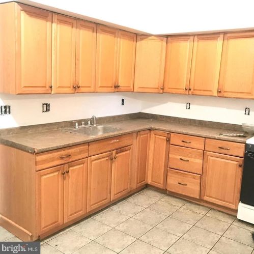 2904 Mount Ephraim Ave, Camden NJ  08104-3216 exterior