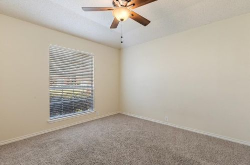 2205 Rachel Ct, Carrollton TX exterior