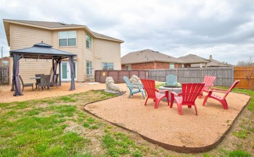 2932 Wispy Trl, Fort Worth TX  76108-8902 exterior