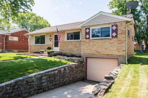 2267 Deblin Dr, Cincinnati OH  45239-5678 exterior