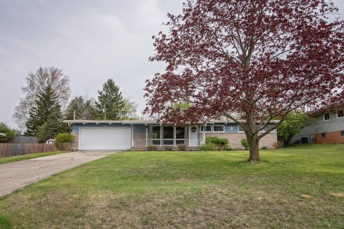 1946 Winding Trl, Springfield, OH 45503-2819