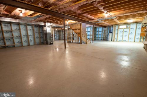 209 Sutherland Rd, Lancaster PA  17603-9053 exterior