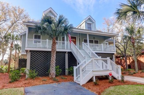 27 Sand Dollar Dr, Isle Of Palms, SC 29451-2648