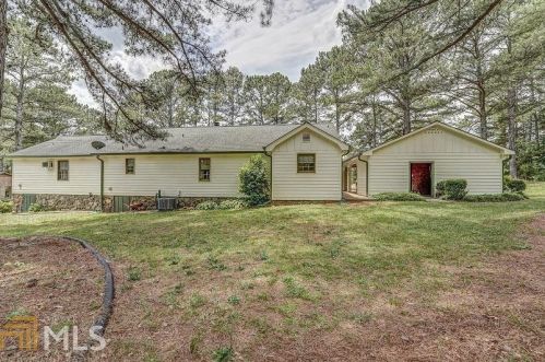 3782 Highway 155, Stockbridge GA  30281-5538 exterior