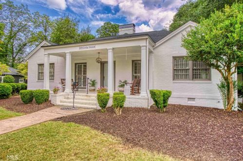 219 Cedar St, Carrollton, GA 30117-2404