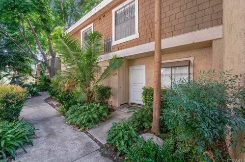 124 Lakepines, Irvine CA  92620-1924 exterior