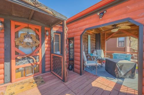 165 Stag Leap Dr, Cleveland GA  30528-2966 exterior