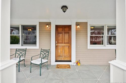 5 Margaret St, Norwalk, CT 06851-3115