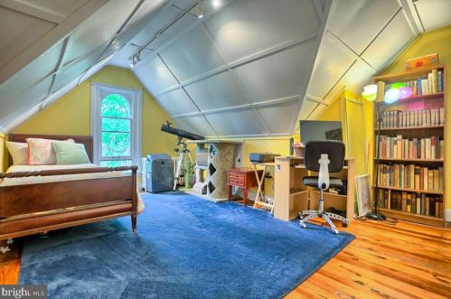 263 Walnut St, Carlisle PA  17013-3735 exterior