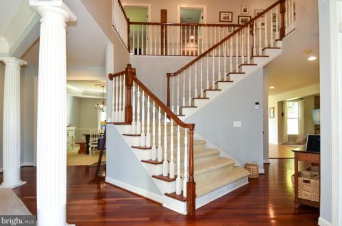 16534 Louisville Pl, Woodbridge VA  22191-4452 exterior