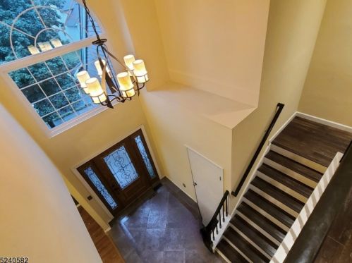 25 Huntley Way, Bridgewater, NJ 08807-5619