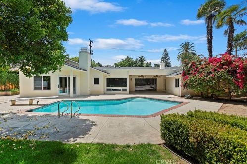1611 Dwight St, Redlands, CA 92373-7229