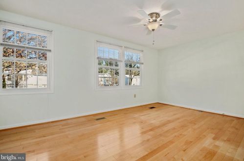 1414 Elm Grv Cir, Silver Spring MD 20905-6060 exterior