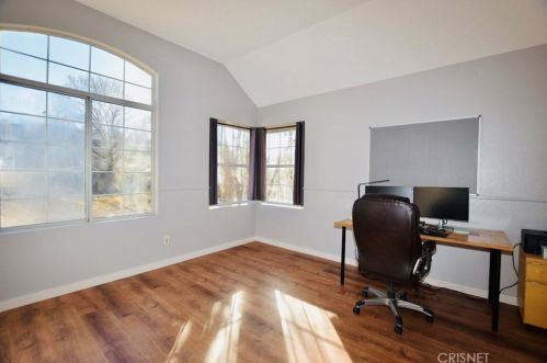 19833 Brite Valley Rd, Tehachapi, CA 93561-8243