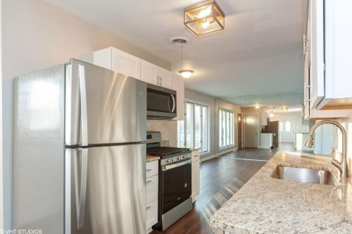 207 Manchester Dr, Wheeling, IL 60090-4931