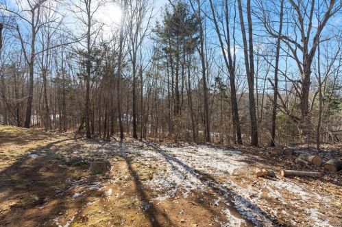 22 Little Falls Way, Durham CT  06422-2918 exterior