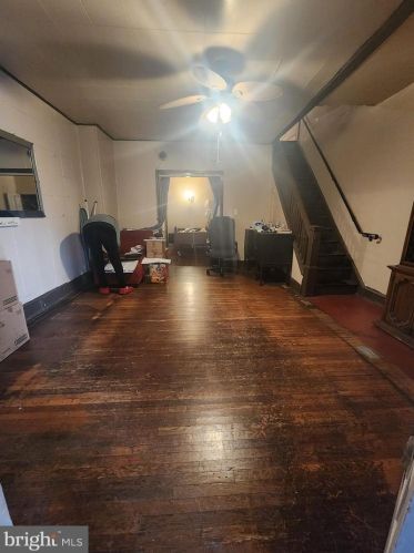 6108 Locust St, Philadelphia, PA 19139-3736
