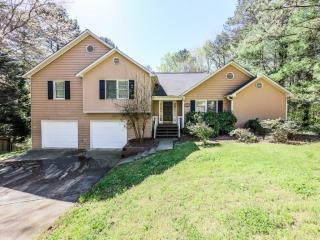 604 Victoria Downs Ct, Holly Springs, GA 30189-5409
