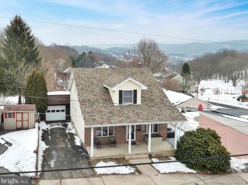 720 13th St, Primrose, PA 17901-1010