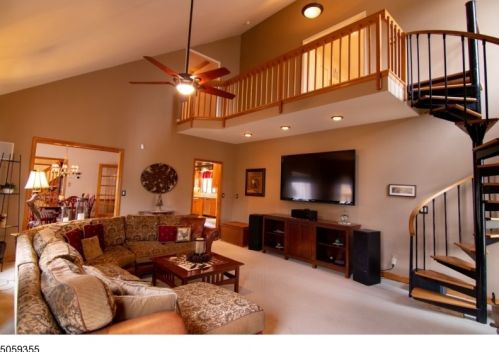 14 Totten Dr, Bridgewater, NJ 08807-2367