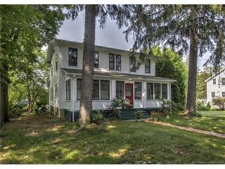 114 Maple St, Milford, CT 06460-3403