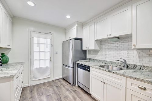 3 Iron Bound Pl, Atlanta GA  30318-1424 exterior