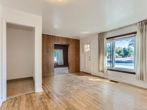 1789 Lansing St, Denver, CO 80010-2521