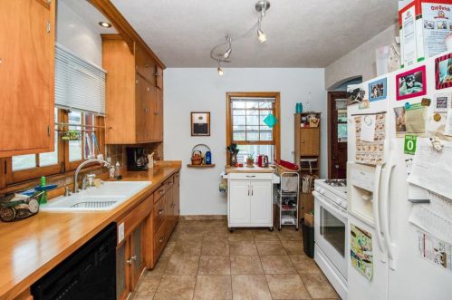 1155 Burnquist St, Saint Paul MN  55106-2804 exterior