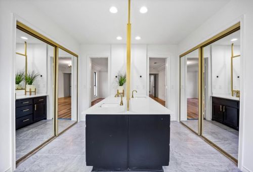 1118 Wiltshire Dr, Carrollton TX 75007-4810 exterior