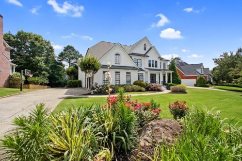 4608 Traywick Dr, Marietta, GA 30062-8144