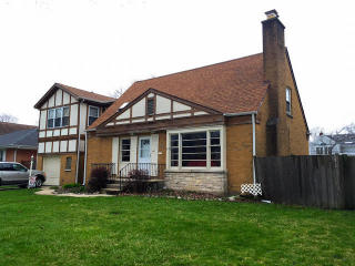 7426 Ozark Ave, Chicago, IL 60631-4228