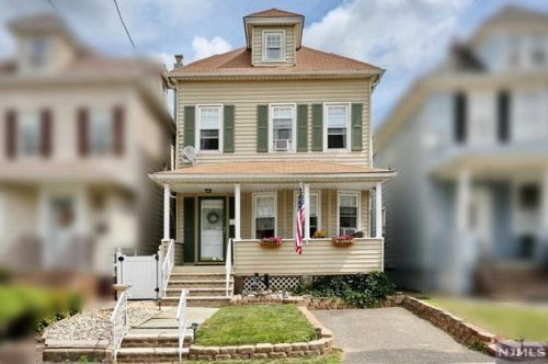 18 Hazelton St, Ridgefield Park, NJ 07660-1143
