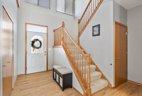 1726 Waters Edge Dr, Minooka, IL 60447-8202