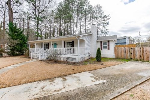 2879 Powder Horn Trl, Marietta, GA 30064-4454