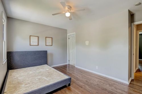 151 Camelot Way, Lemont IL  60440-2084 exterior