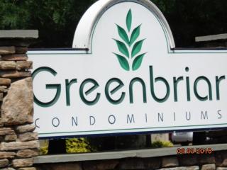 16 Greenbriar Dr, Farmington, CT 06032-1413