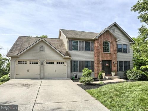 6403 Quentin Rd, Harrisburg, PA 17111-6832