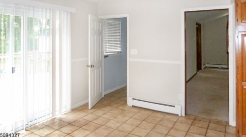 30 Kim Ln, Hackettstown NJ  07840-5624 exterior