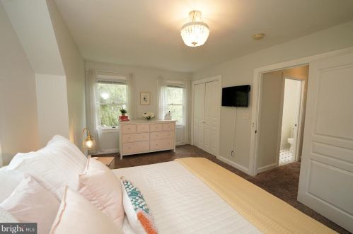 33 Wilder Ave, Princeton NJ  08540-0064 exterior