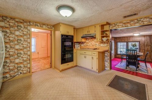 30 Leadhead Ct, Big Canoe GA  30143-5733 exterior