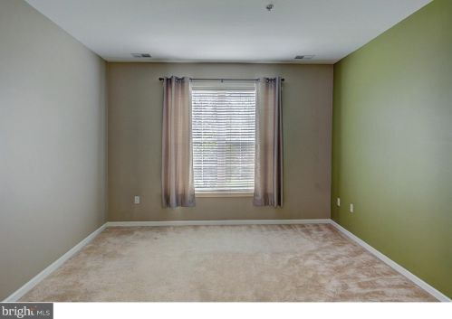 16 Kyle Way, Trenton NJ 08628-2521 exterior