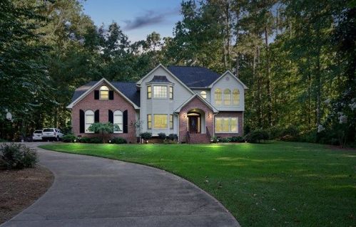 333 Plantation Dr, Greenwood, SC 29649-8426