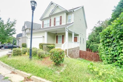 1660 Abbot Ln, Atlanta, GA 30318-4087