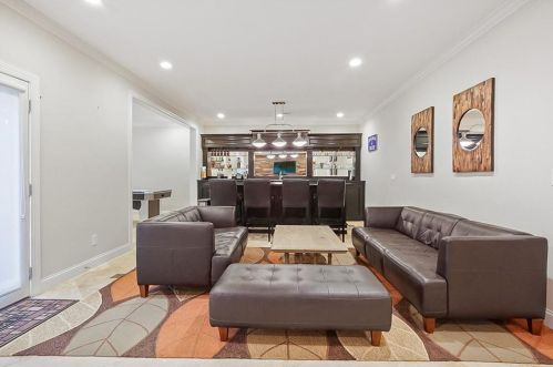 2292 Meadowvale Dr, Atlanta GA  30345-3543 exterior