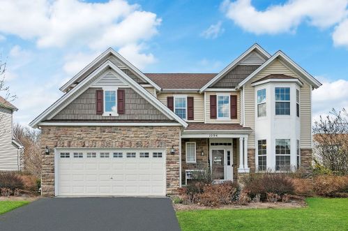 1094 Mackenzie Dr, Antioch, IL 60002-7272